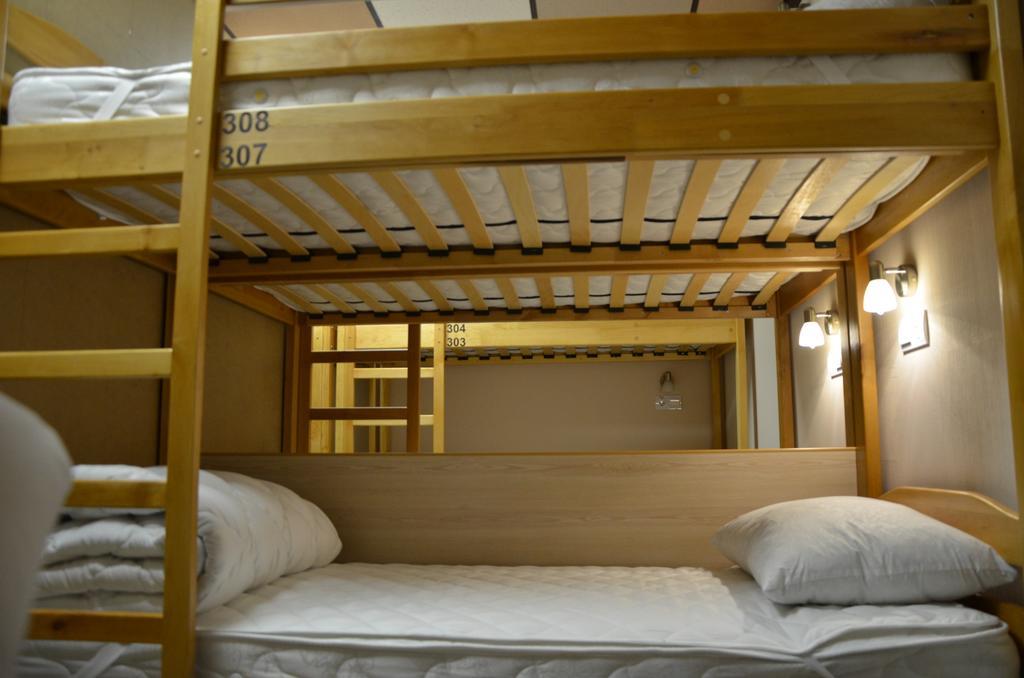Hostel Vshokoladi Kiev Vandrarhemssängar bild
