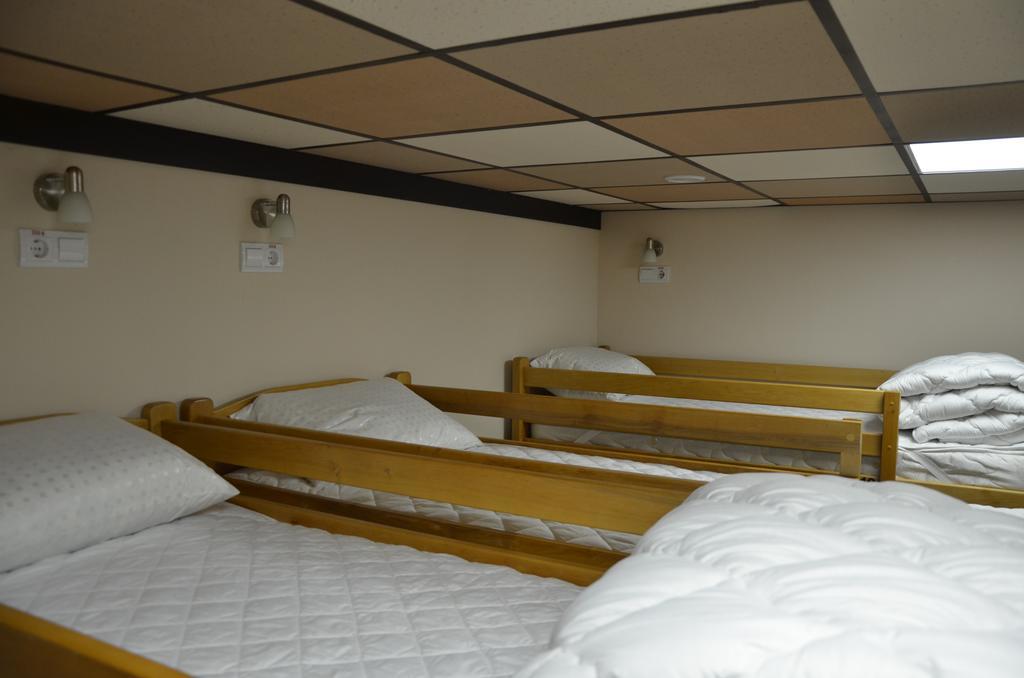 Hostel Vshokoladi Kiev Rum bild