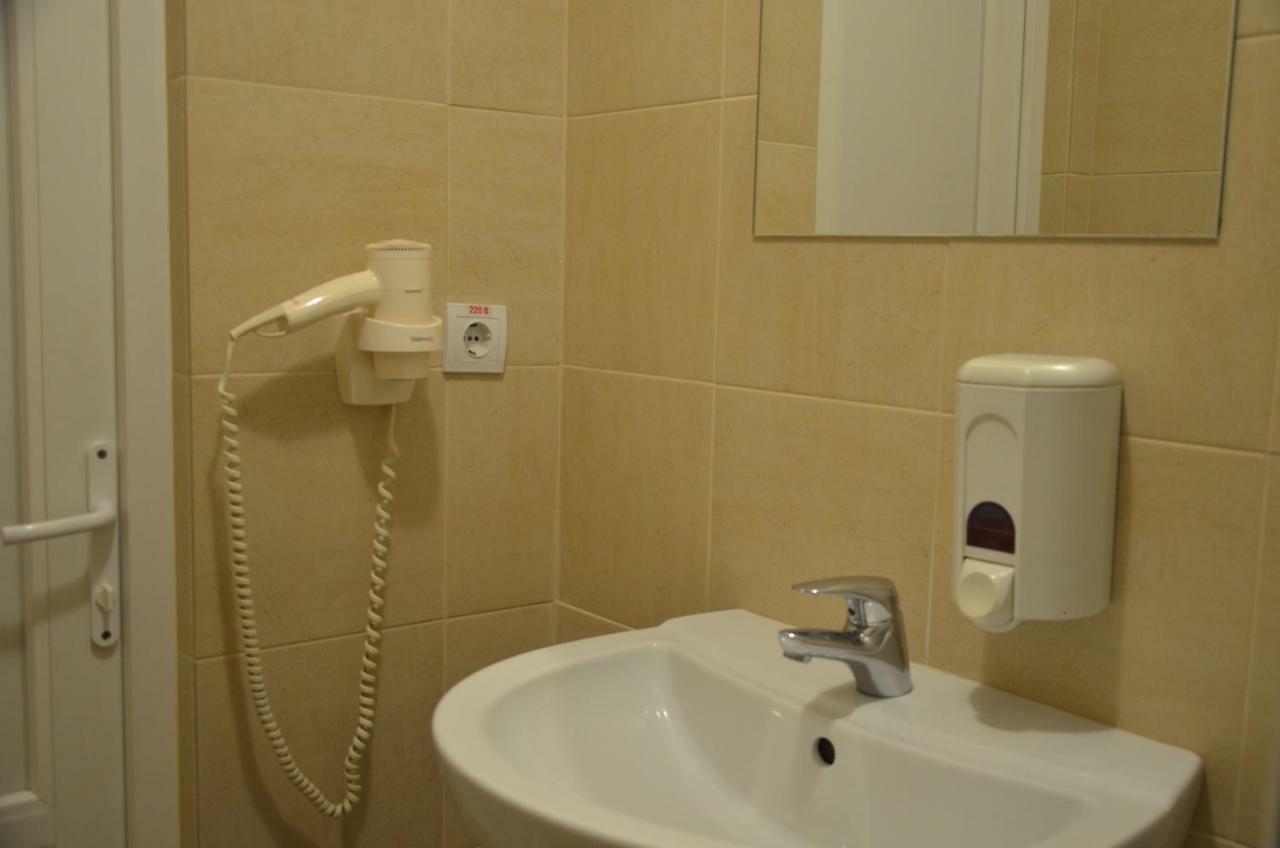 Hostel Vshokoladi Kiev Exteriör bild